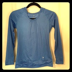 Hooded Long-Sleeve Active Shirt